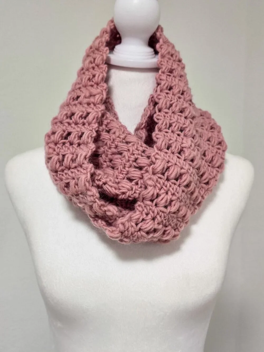 Handmade 100% Wool Crochet Infinity Scarf | Dusty Rose Puff Stitch Cowl